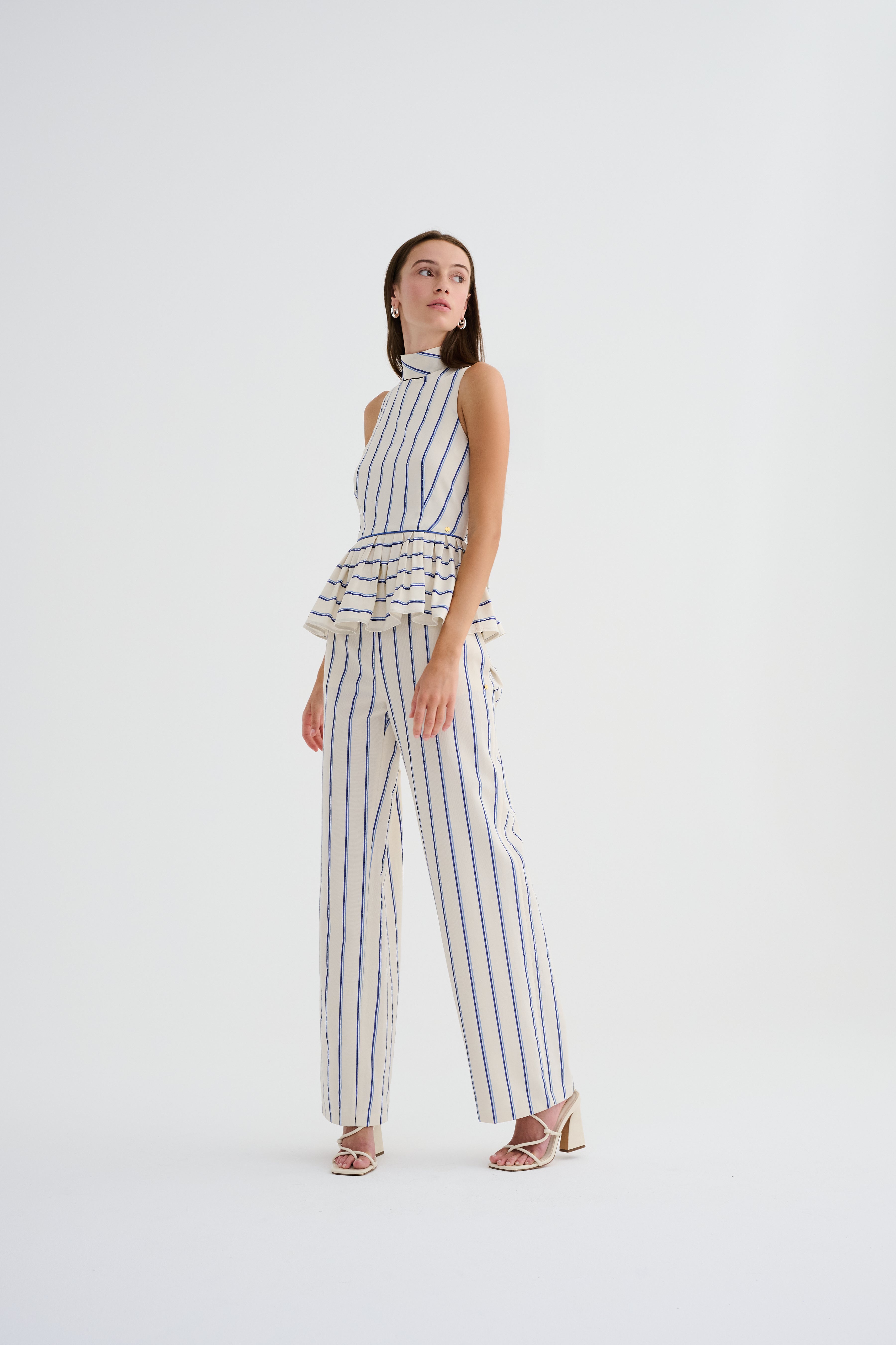 Fular Yaka Peplum Kutnu Bluz