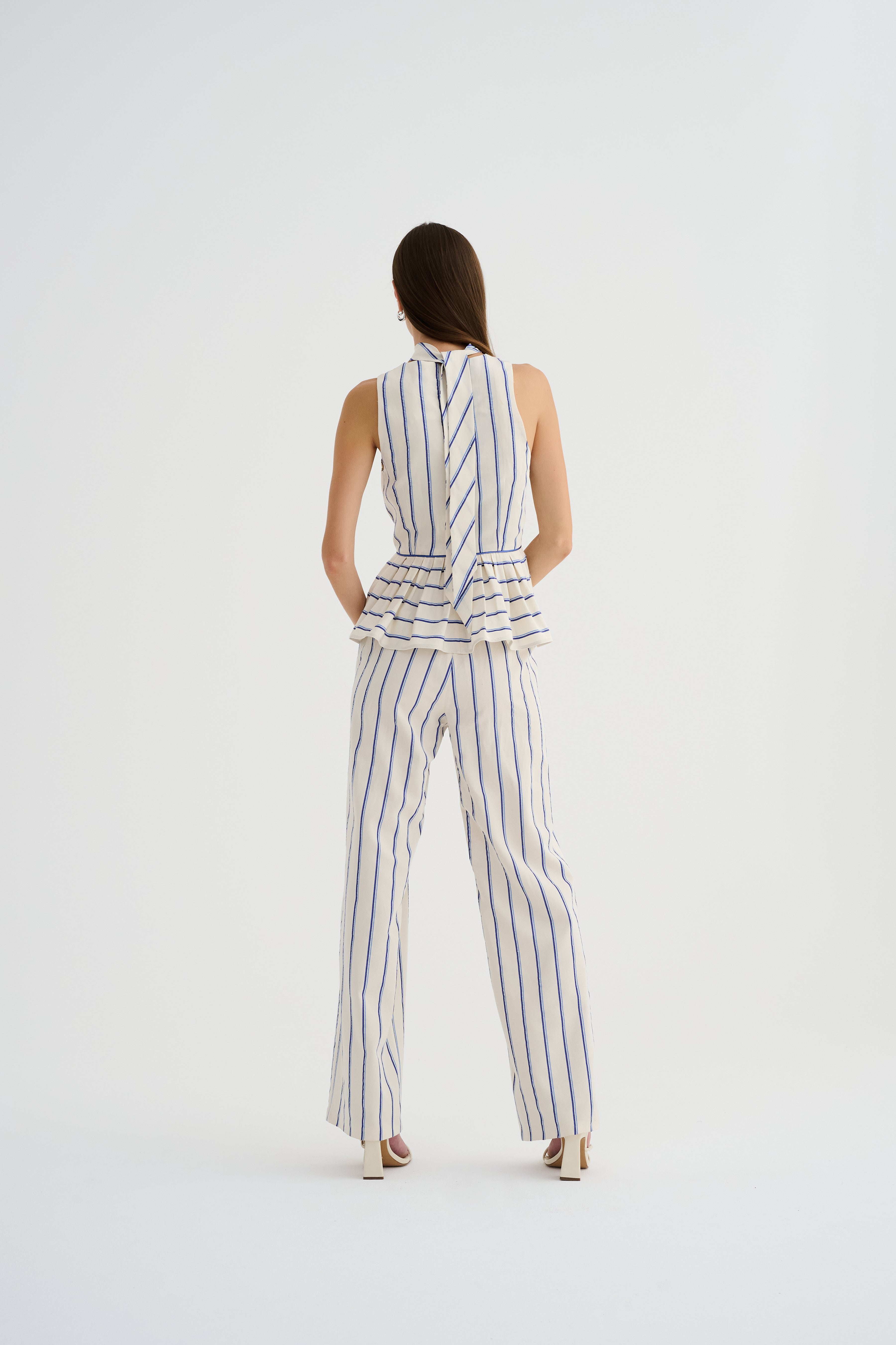 Fular Yaka Peplum Kutnu Bluz