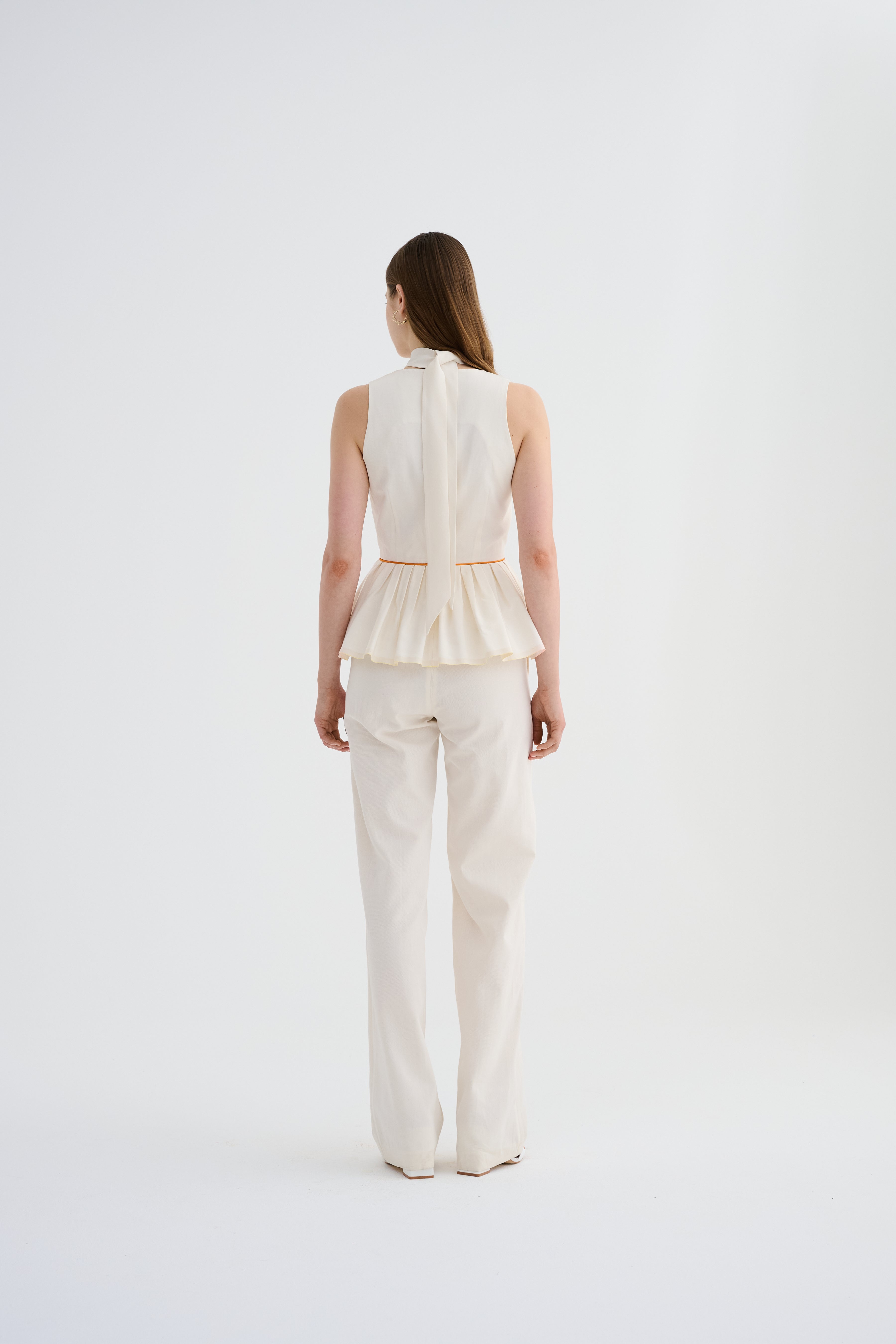 Fular Yaka Peplum Kutnu Bluz