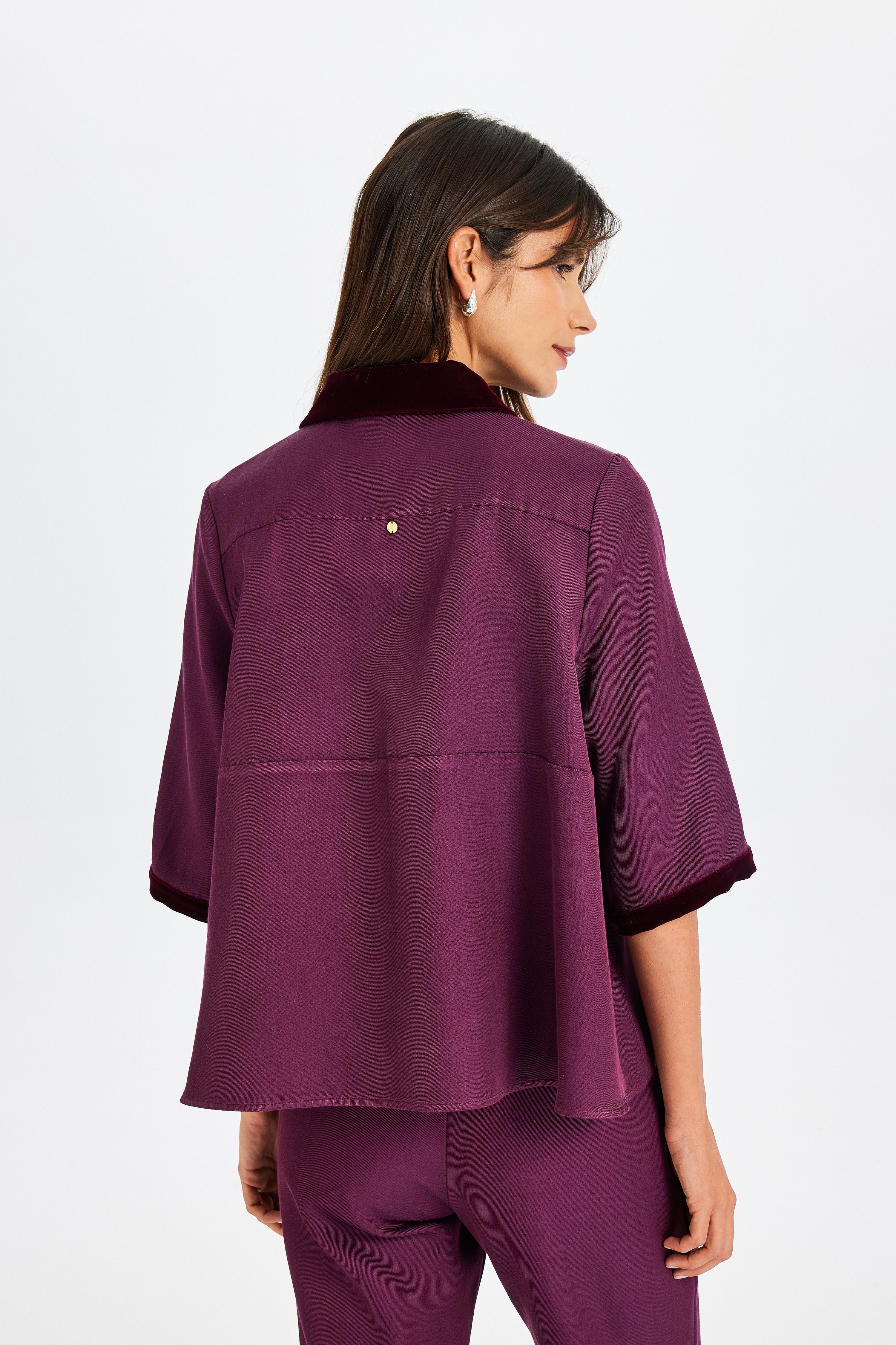 Kadife Detaylı Polo Yaka Bordo Bluz